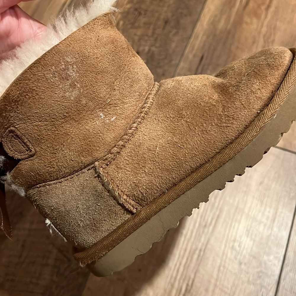 UGG Mini Bailey Bow II Boot for Toddler Girl, size 10 - Picture 14 of 16
